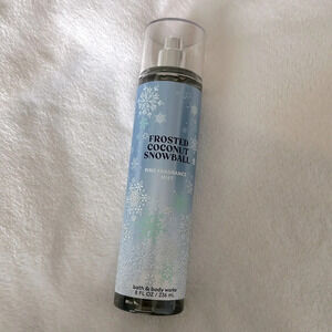 Bath and Bodyworks Fine Fragrance Mist - Frosted Coconut Snowball 🥥❄️​​​